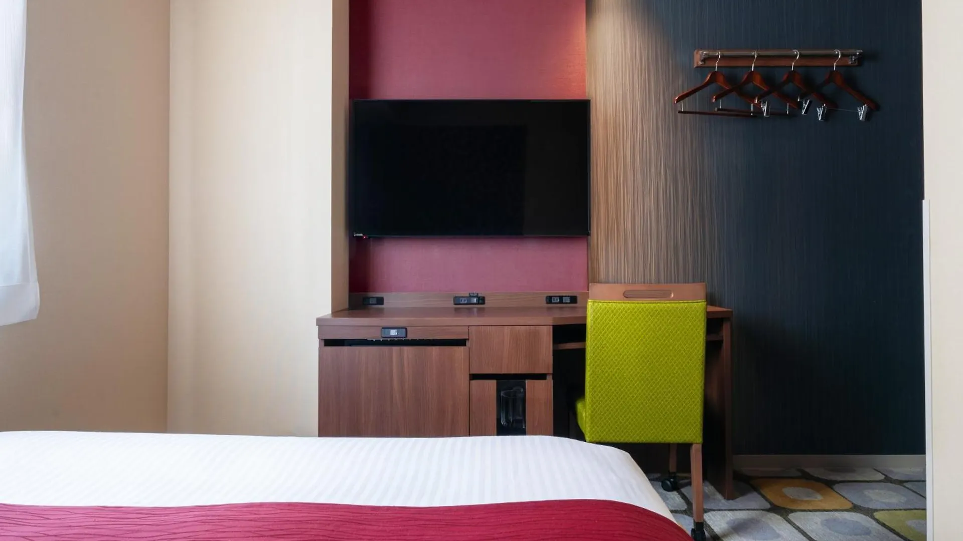 The B Sapporo Otel